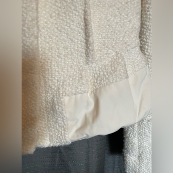 BCBG Max Azria stunning suit. Classic design.. will never go out of style - Picture 2 of 12